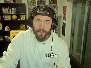 Hey, in this hentai, tenten is getting back at hinata with some intense lesbian action involving kissing, riding, and creampie. It's all about revenge and pleasure.