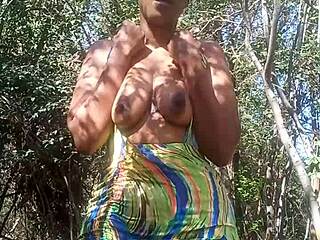 lilpuddingbowls homemade fun with shaved pussy and handjob