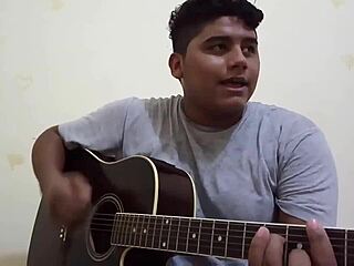 this fat guy makes you cum while singing music