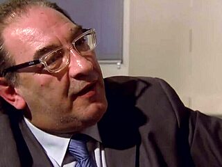 Geile Escortschlampe Hart Gefickt!