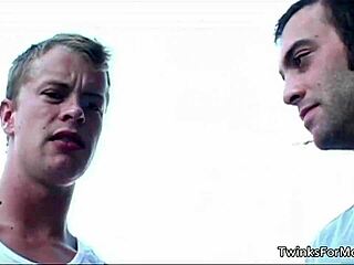 Armando in hardcore gay threesome?