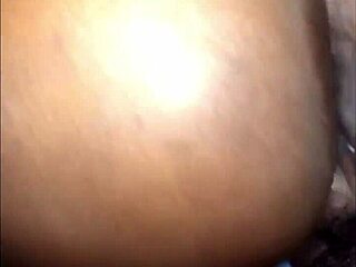 बिग बूटी बीबीडब्ल्यू मॉन्स्टर लंड पर थूकती है