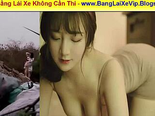 Hot Vietnamese student Linh Trang in steamy action, wanna see?