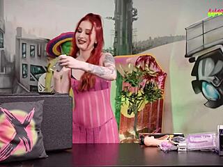 गिगी रूज ने बड़े टॉयज अनबॉक्स किए और अपनी टाइट चूत पर टेस्ट किया! 🔥