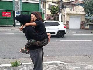 fazendo altas putarias com o bluezao nas ruas de santana em são paulo