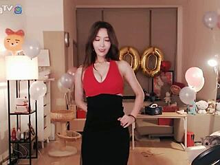 Winter's sexy Korean dance with a hot blowjob twist