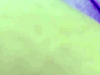 Amateur Shares Sexy Selfie Video