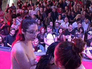 रियल लेस्बियन पब्लिक सेक्स थ्रीसम, डायना रियस, जेंडा सेक्सी और येमाया गोंजालेज के साथ!