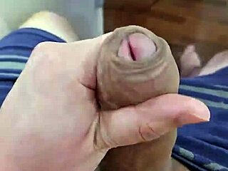 जिज्ञासु पड़ोसियों को अपना लंड दिखा रहा हूँ