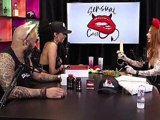 duas gostosas testam o produto em seus peitos - ruiva braba sheer red