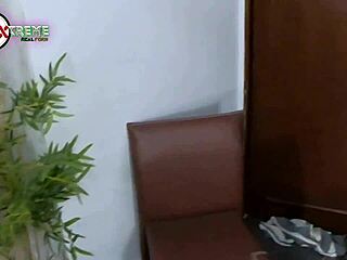 सड़क से अजनबी उठाई मजदूर ने जबरदस्त पेला उसकी चूत