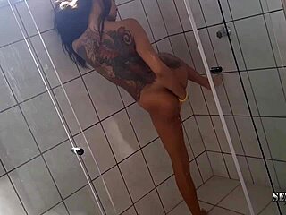 chat with pornstar carol fenix before recording