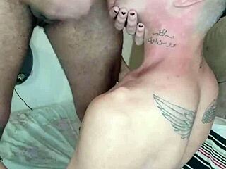 एक नॉटी फ्रेंड के साथ प्लेफुल एनकाउंटर