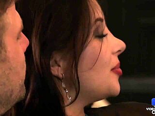 18+ Young Ladki Apni Wild Side Explore Karne Ko Betab Hai