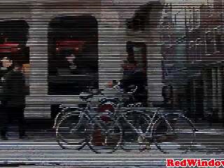 Deepthroating dutch hooker getting jizzed