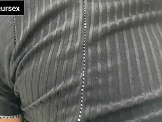 novinha safada tranza escondido no banheiro com negao dotado 😏