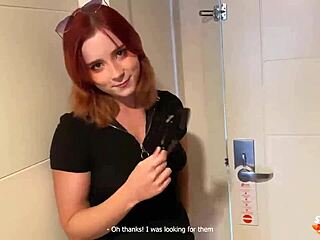 रेडहेड हार्ड चुदाई और गहरी ब्लोजॉब से दीवानी