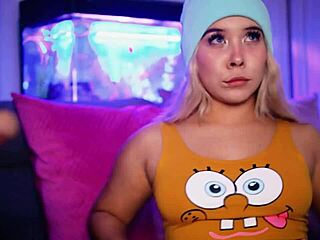 College Girl Seduces Boyfriend's Cock With Her Big Colombian Butt