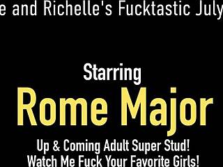 हे रिचेल रयान, रोम मेजर्स के मोटे रॉड को और जोर से सवार हो!