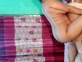 हॉट बड़े बूब्स जवान 18+ कपल मोनिका और सज्जाद चुदाई के लिए बेताब 😍!