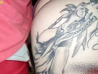 um cara fudido nao pode paga o motel e quis sexo com duas garotas em pra�a apos uma festa em cidade do enterior