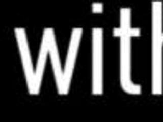 हॉट ब्रूनेट बेब फैलन वेस्ट को बिग बुल रोम मेजर ने रेक किया