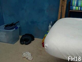 massage turns into steamy teen blowjob session