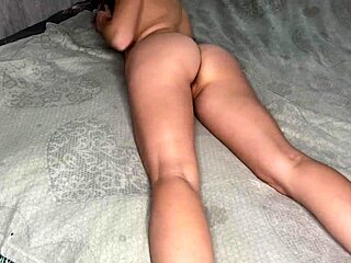 She says, fuck my pussy with fingers now