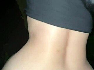 मेरी रिबेल स्टेपकज़िन को फेवर के लिए वाइल्ड मिडनाइट में चोदता हूं। होममेड बेब सब कुछ देती है!