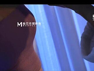 Su Yu Tang Licks Pussy In Parasitic Sex!