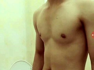 A Gay Show Unfolds in the Spotlight