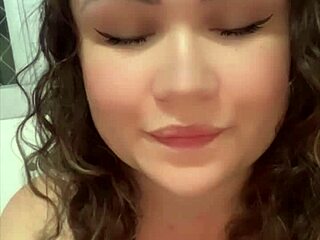 DJ Brisa guides a handjob in mommy Noel cosplay with big tits