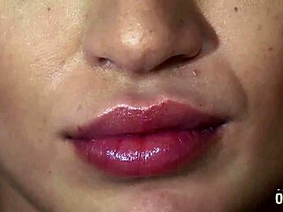 हॉट गर्ल की Tinder डेट बूढ़े आदमी के साथ वाइल्ड हो गई!