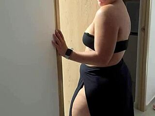 स्ट्रेंजर क्लब के बाद हॉट कोलंबियन को पब्लिक कार चुदाई