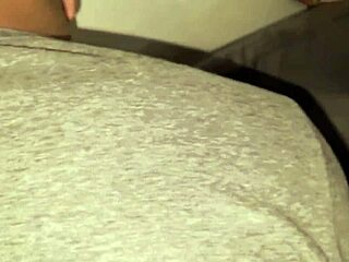 अरे, हमारे हॉट न्यू कॉन्डो नेबर्स के साथ ऑर्गी जॉइन करना चाहती हो?