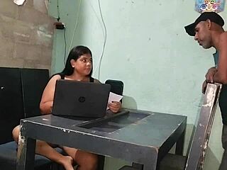 Colombian babe bade gaand ke saath stepdad ke saath wild ho gayi 🔥