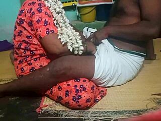 मैं देख रहा हूँ इंडियन आंटी को स्टेप बॉयफ्रेंड ने ठोका, इतना हॉट, उफ!