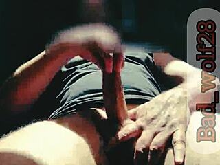 परफेक्ट लंड टाइट एशियन चूत को छेड़ता सेंसुअल हैंडजॉब