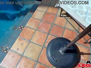 शे साइट्स पूल किनारे बड़े लंड की मालिश