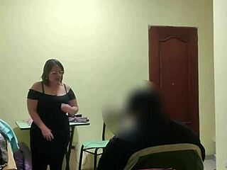 Banging the maid, that slutty servant, pt 1 😈