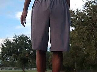 मैं मेरी स्किनी ब्रूनेट वाइफ हेम्पस्टेड में का काफी नहीं पा सकता, वह इतनी प्रिटी है