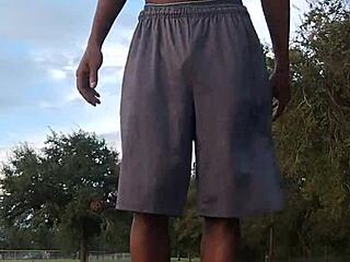 मैं मेरी स्किनी ब्रूनेट वाइफ हेम्पस्टेड में का काफी नहीं पा सकता, वह इतनी प्रिटी है