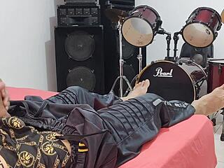 Can you handle this big cock masturbation?