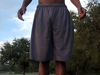 मैं मेरी स्किनी ब्रूनेट वाइफ हेम्पस्टेड में का काफी नहीं पा सकता, वह इतनी प्रिटी है