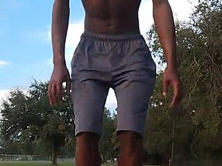 मैं मेरी स्किनी ब्रूनेट वाइफ हेम्पस्टेड में का काफी नहीं पा सकता, वह इतनी प्रिटी है