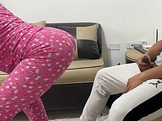 mi hermosa hijastra twerks to win her padrastro's favor