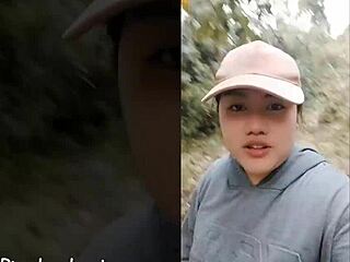 आउटडोर ब्लोजॉब मेरा फेवरेट है - देखो इस कर्वी BBW को गीला और वाइल्ड होते हुए!