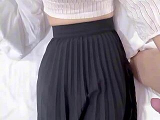 ऑफिस गर्ल की पिंक वेट योनी हॉट एक्शन में ड्रिप करती है