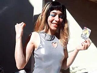 Bonneyuwu Reveals Her Body In Cosplay Show