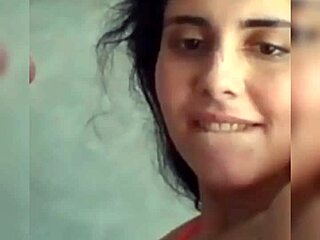 गोस्तोसा एशियन-एबोनी मिक्स की भाप से भरी जापानी मुलाकात